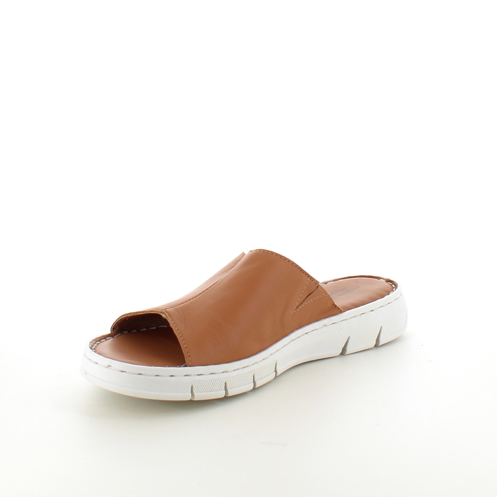 Den bruna slip-inen i skinn från Relaxshoe har en bred rem över framfoten.