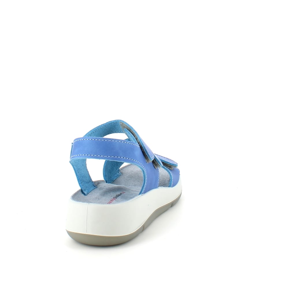 Elegant blå skinnsandal med justerbara remmar
