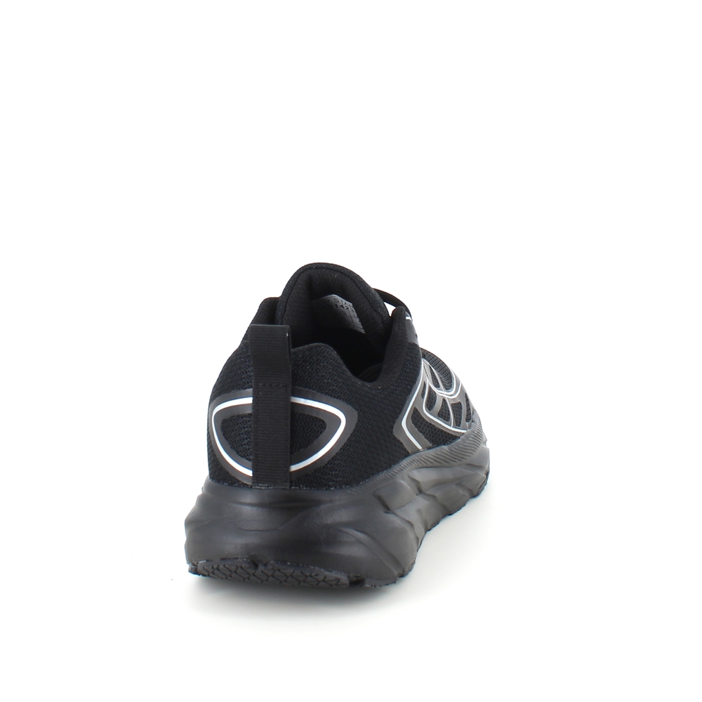 Svarta sneakers i ventilerande mesh