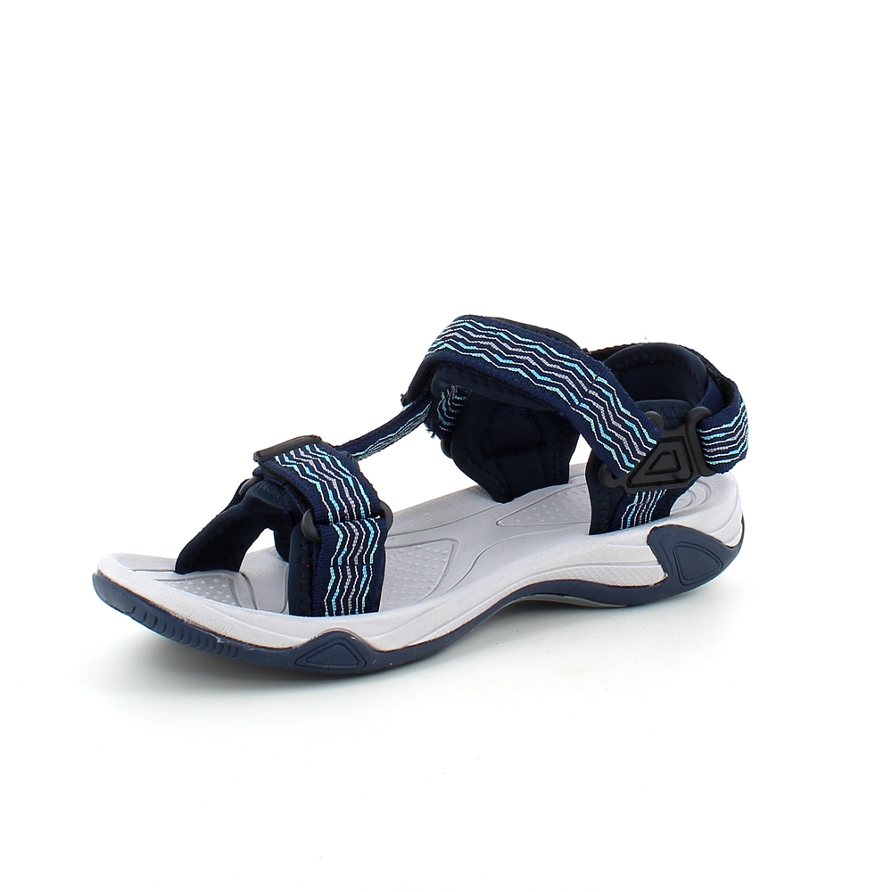 Blå sportsandal från CMP med ränder och bra bredd.