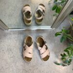 Elegant rosa sandal i skinn med svangstöd