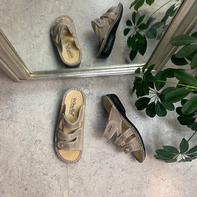 Bred skinn slip in till knölar