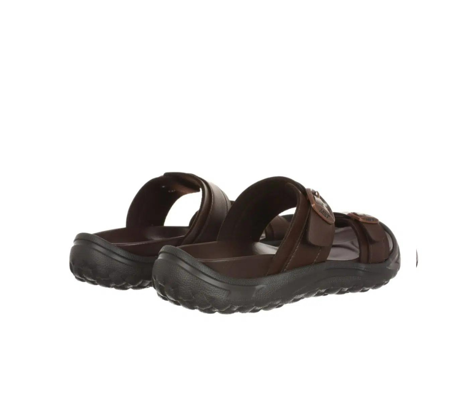 Brun dam sandal slip in från MBT med ergonomisk fotsäng