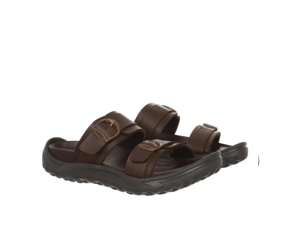 Brun dam sandal slip in från MBT med ergonomisk fotsäng