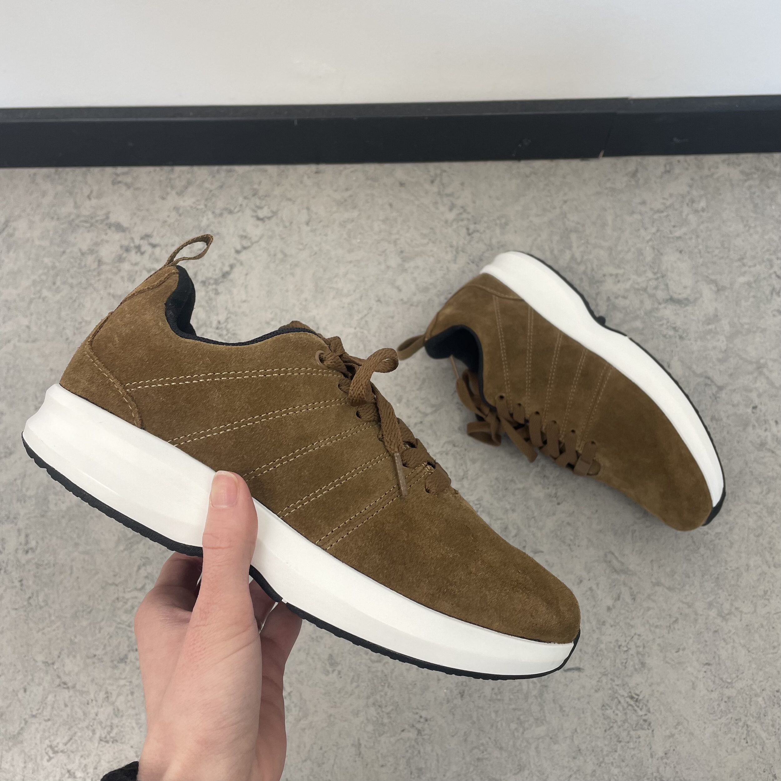 Bruna mockaskor från Gaitline
