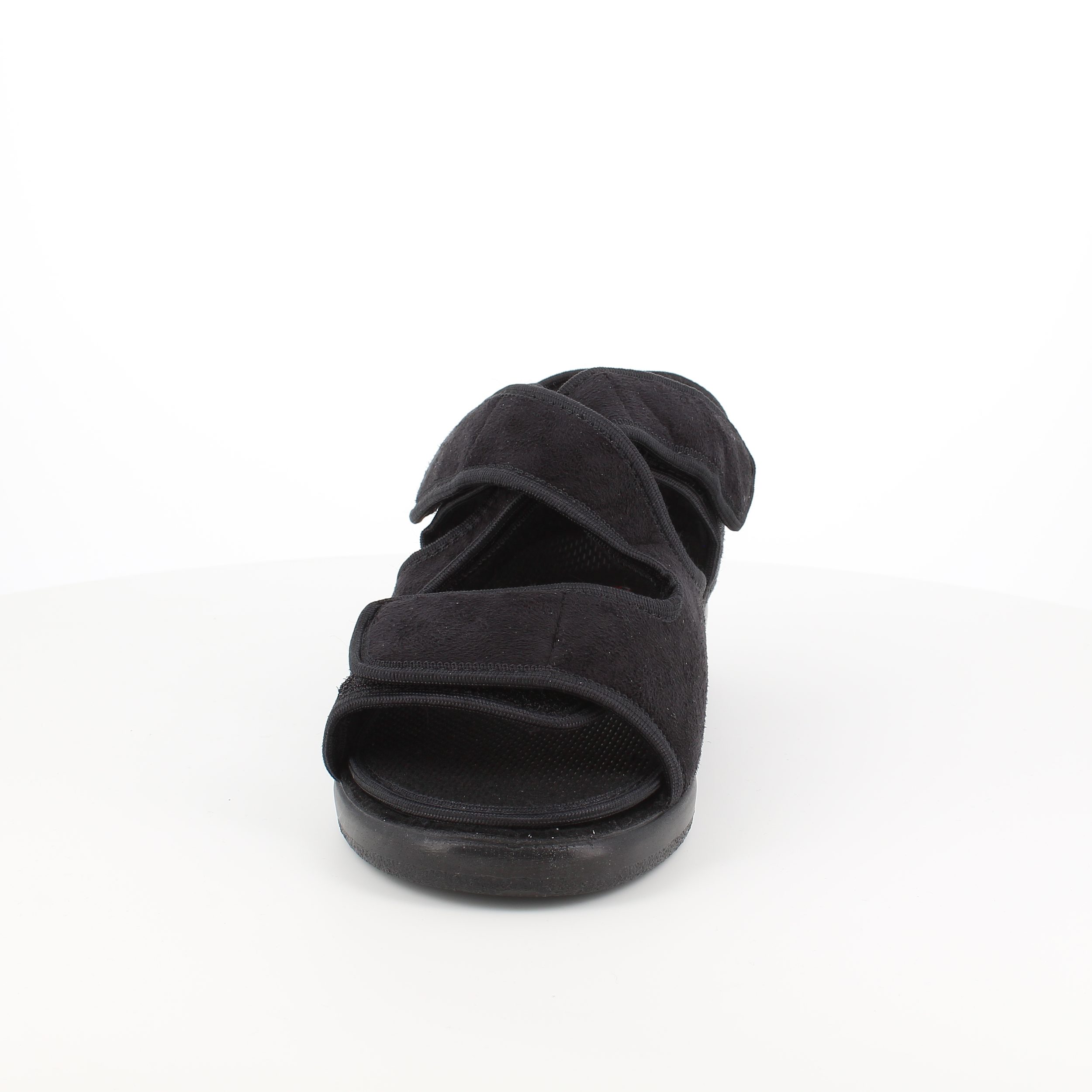 Sandal från OrtoMed med kardborreband och hälkappa