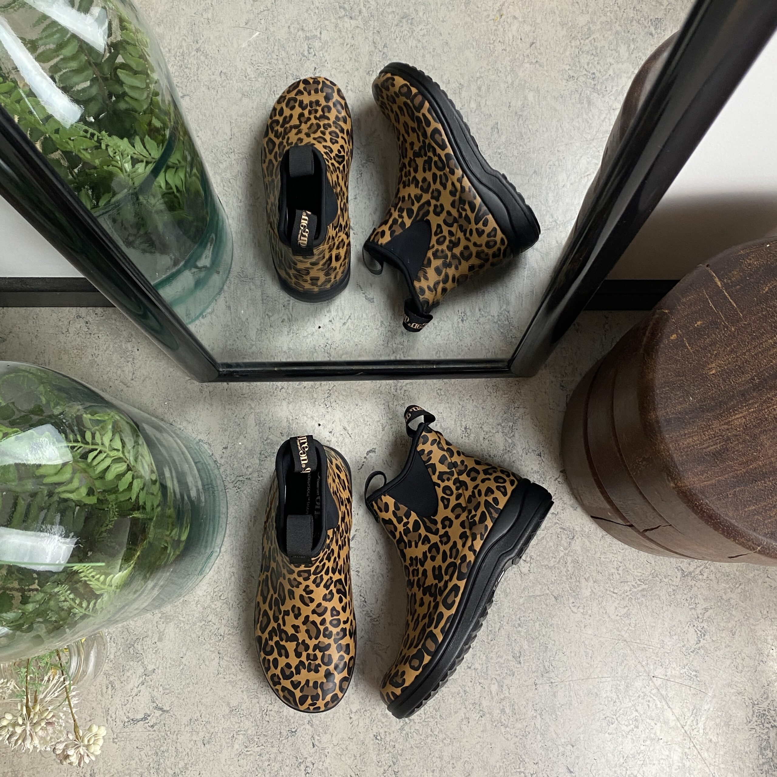 Green Comfort gummistövel i leopardmönster med hålfotsstöd