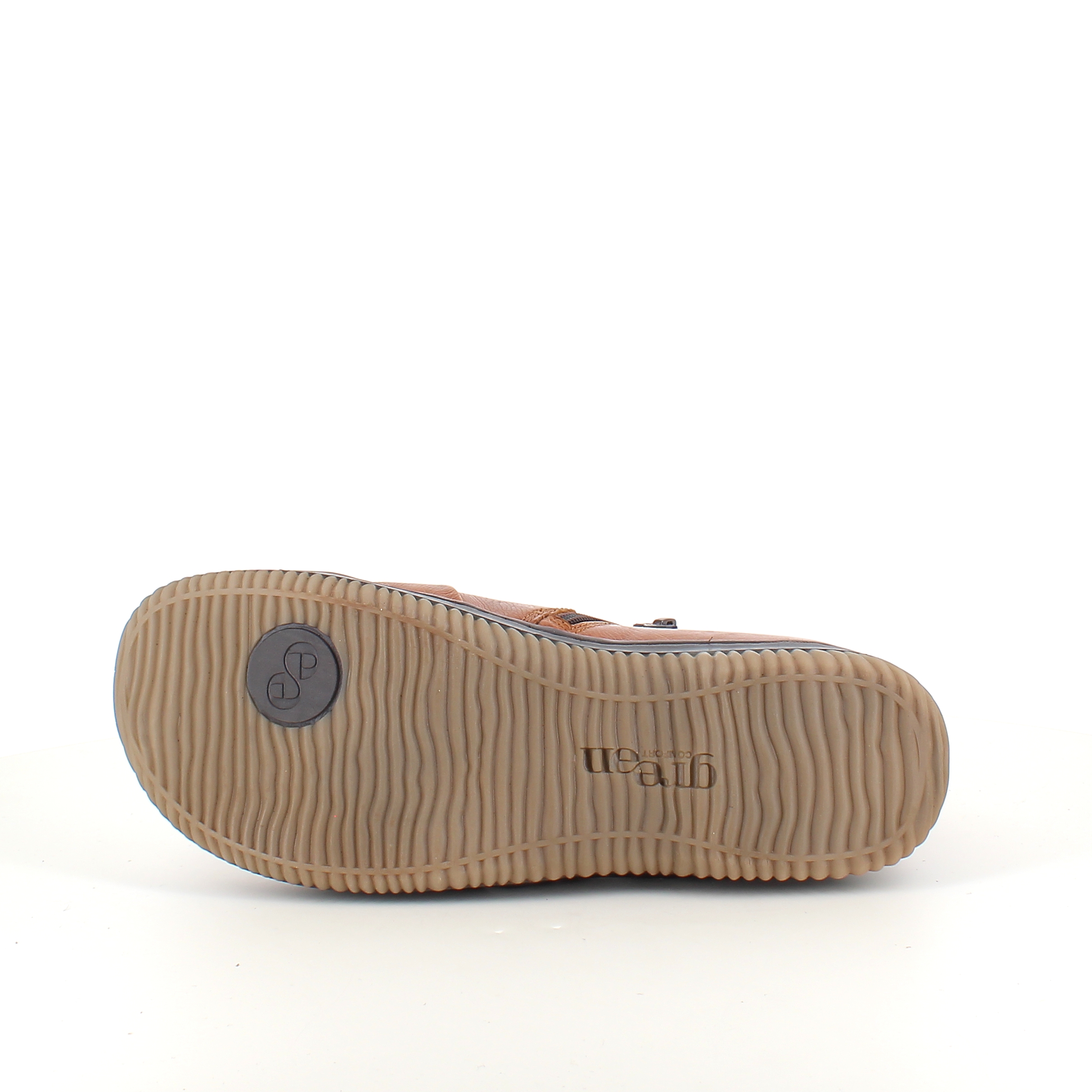 Kort stövel i brunt skinn från Green Comfort