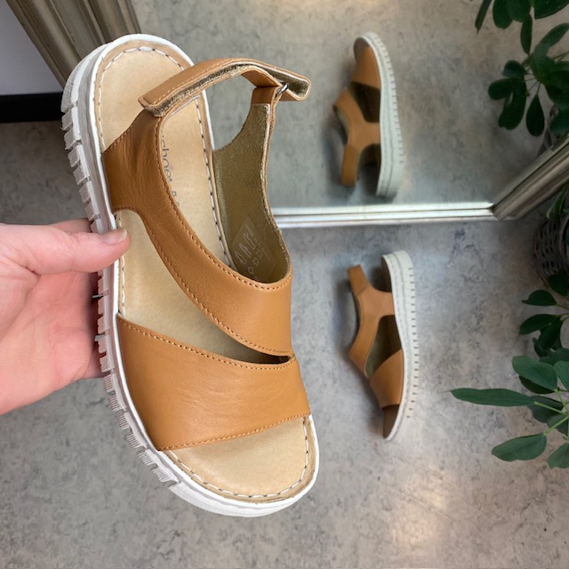 Mjuka bruna lädersandaler från Relaxshoe
