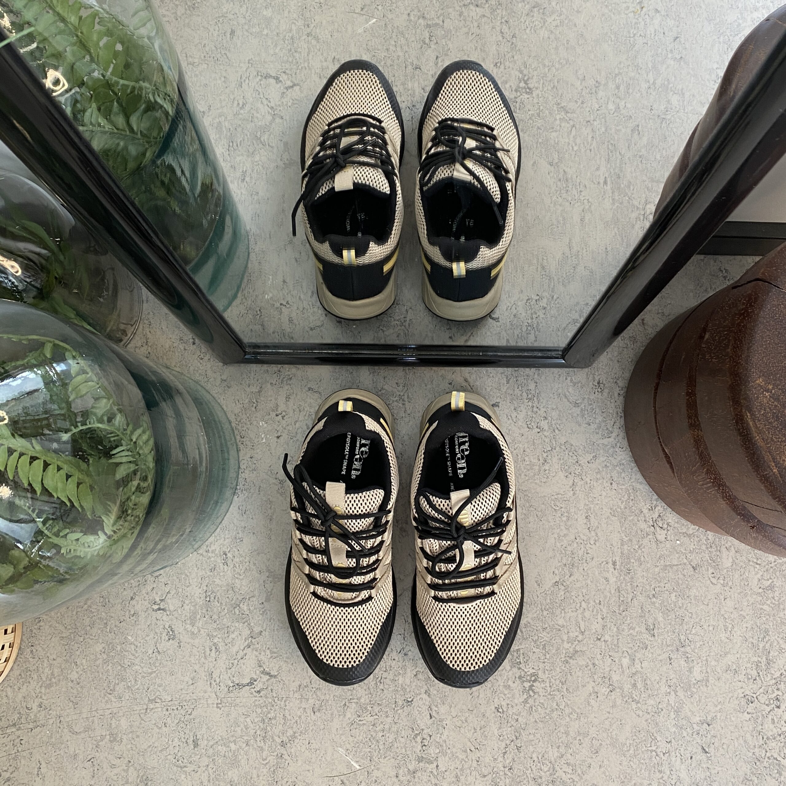 Beige vattentät sko från Green Comfort med mycket hålfotsstöd