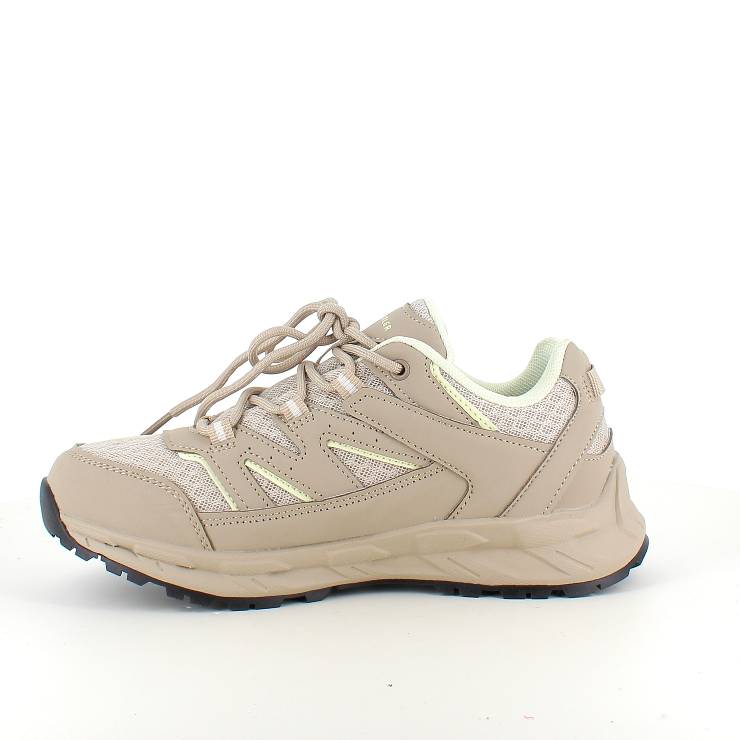 Beige utomhusskor från Whistler